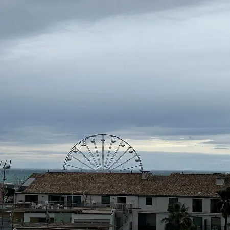 6-bed Apt,3 Bedrooms, 7 Min From Beach,5 Min Train Antibes