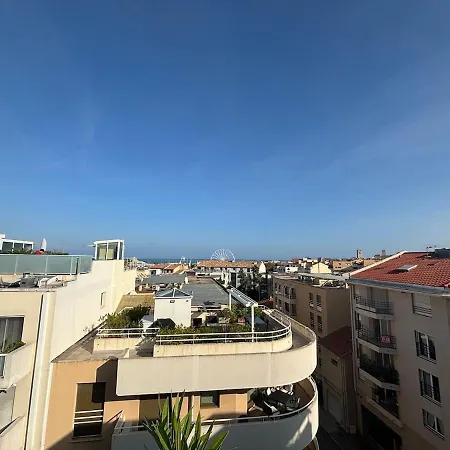 6-bed Apt,3 Bedrooms, 7 Min From Beach,5 Min Train Antibes
